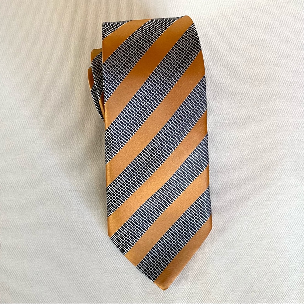 Beautiful Silk Executive Necktie textured stripes